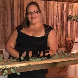 Meet your Posher, Angela